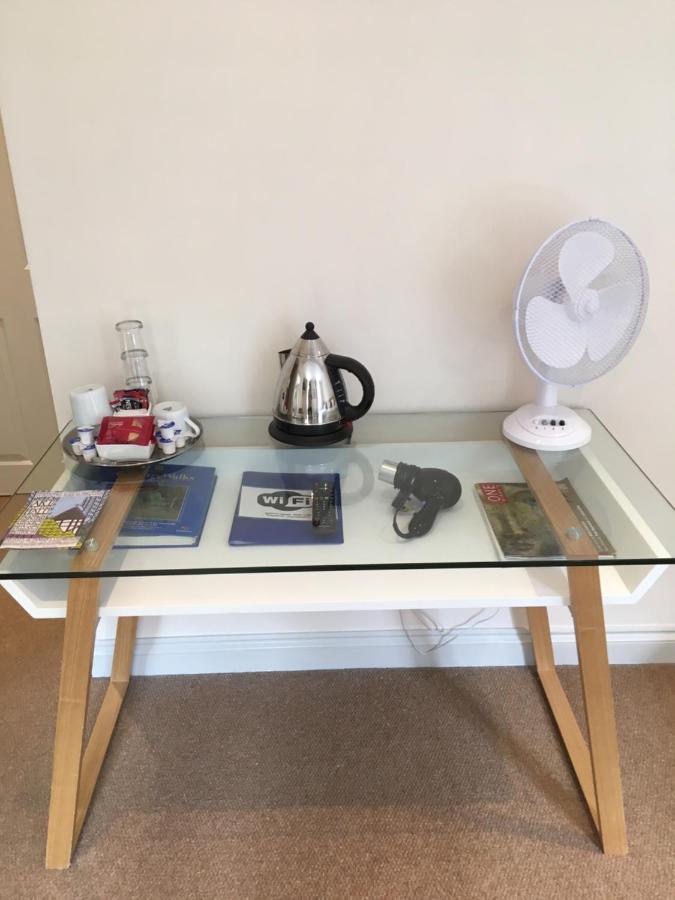 The River Cafe Bed and Breakfast Glasbury Esterno foto